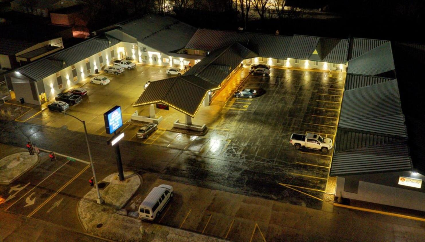 Americas Value & Motel Atlantic