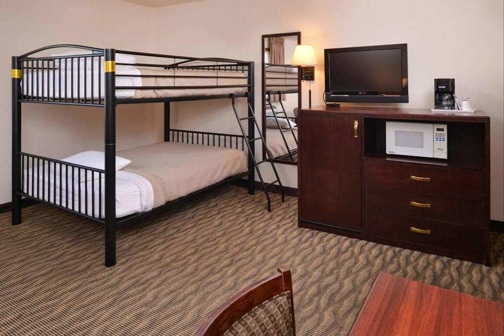 Motel Americas Value &
